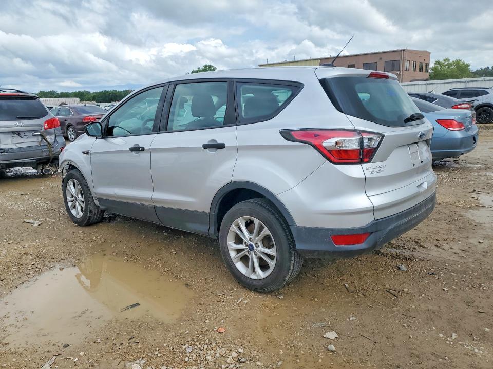 2017 Ford Escape მანქანა იყიდება აუქციონზე, vin: 1FMCU0F79HUA23038, აუქციონის ნომერი: 57684866