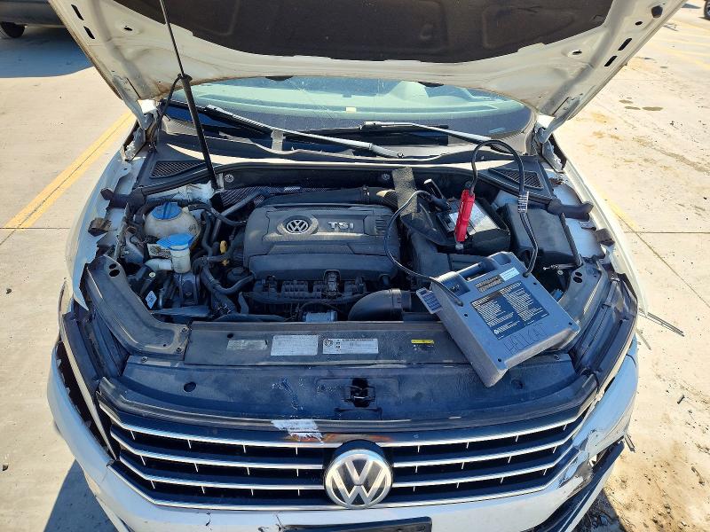 2017 Volkswagen Passat მანქანა იყიდება აუქციონზე, vin: 1VWAT7A36HC048977, აუქციონის ნომერი: 55475376