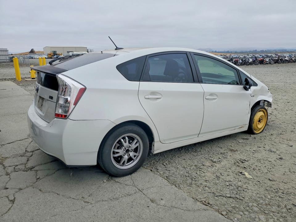 2011 Toyota Prius მანქანა იყიდება აუქციონზე, vin: JTDKN3DUXB1401500, აუქციონის ნომერი: 58099526