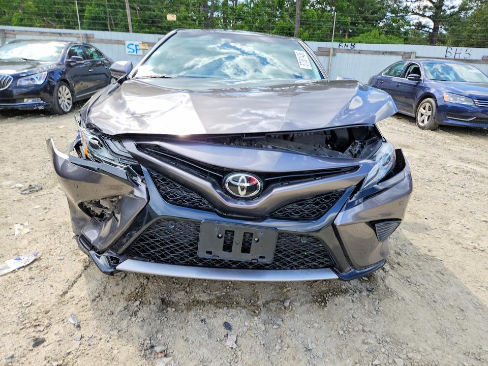 Aukcja sprzedaży 2018 Toyota Camry, vin: 4T1B61HK2JU037348, numer aukcji: 57361436
