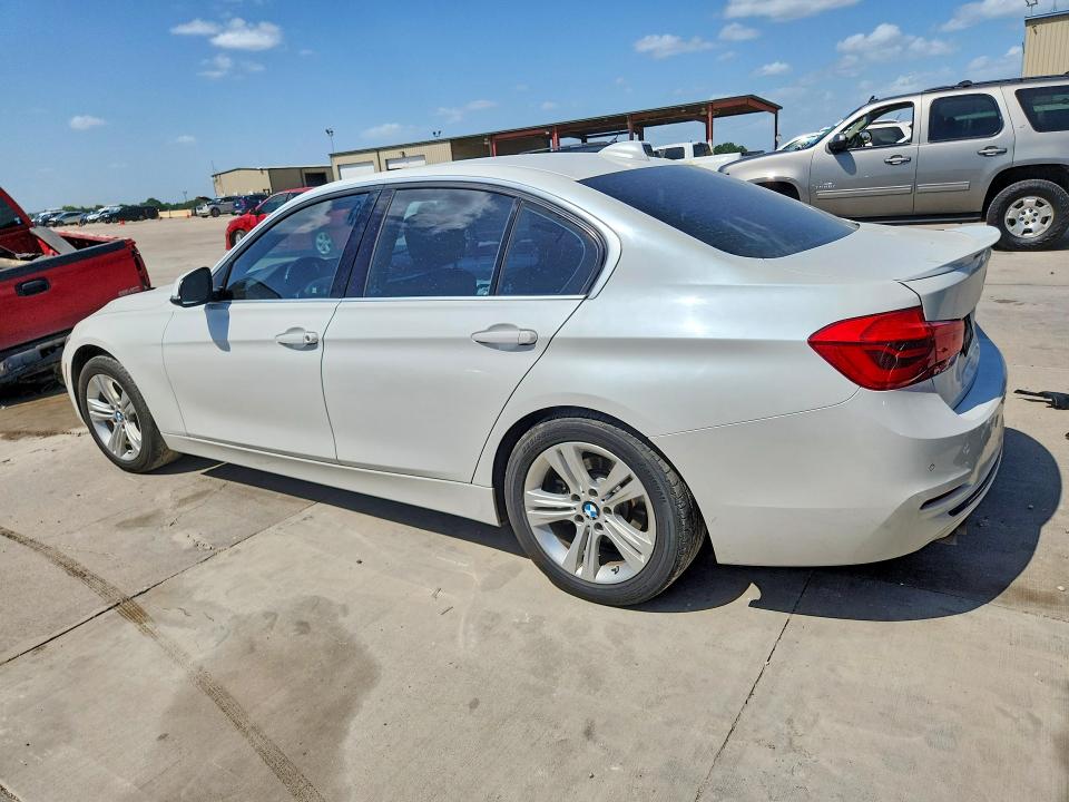 58984306 :رقم المزاد ، WBA8B9G54HNU48482 vin ، 2017 Bmw 330 مزاد بيع