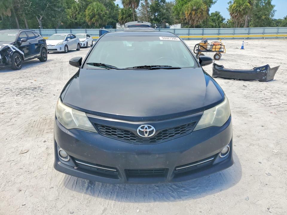 2014 Toyota Camry მანქანა იყიდება აუქციონზე, vin: 4T1BF1FK1EU462214, აუქციონის ნომერი: 56687396