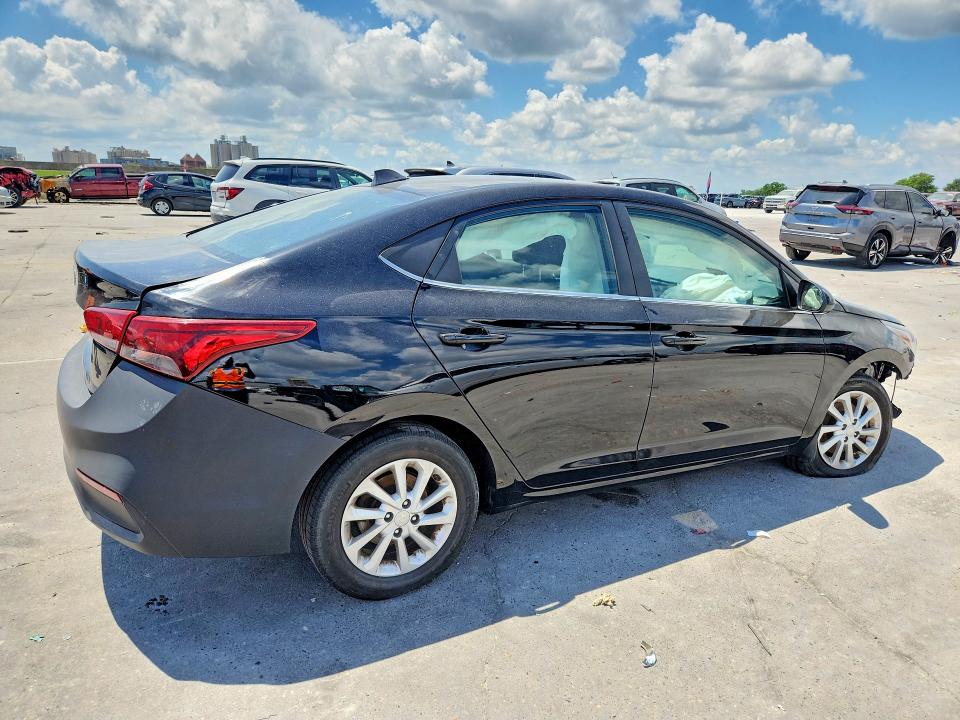 2021 Hyundai Accent მანქანა იყიდება აუქციონზე, vin: 3KPC24A65ME135165, აუქციონის ნომერი: 56890616
