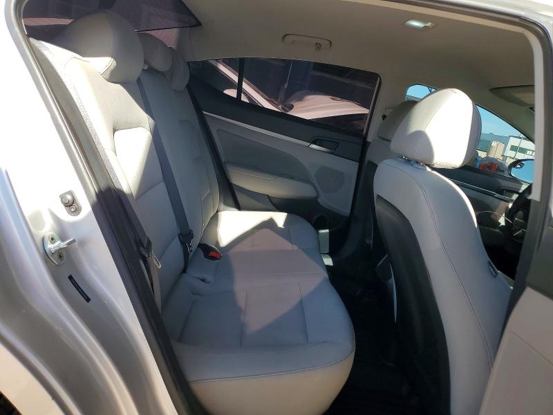 56982126 :رقم المزاد ، 5NPD84LF3HH042968 vin ، 2017 Hyundai Elantra مزاد بيع