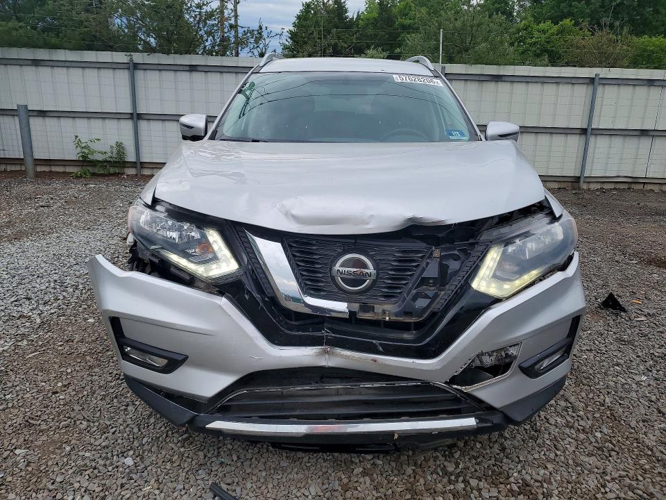 2018 Nissan Rogue მანქანა იყიდება აუქციონზე, vin: 5N1AT2MT4JC852598, აუქციონის ნომერი: 57628206