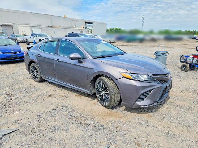 Aukcja sprzedaży 2018 Toyota Camry, vin: 4T1B11HK9JU040133, numer aukcji: 57603636