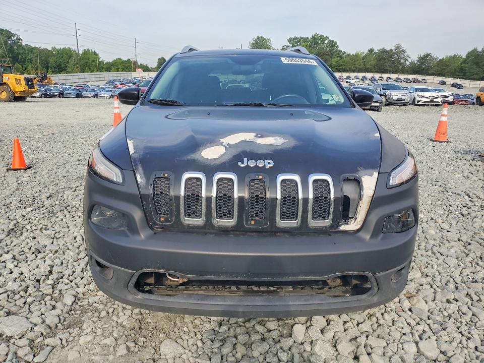 59053546 :رقم المزاد ، 1C4PJMCS5FW727950 vin ، 2015 Jeep Cherokee مزاد بيع