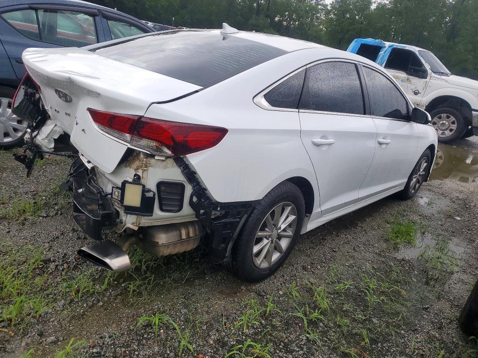 2018 Hyundai Sonata მანქანა იყიდება აუქციონზე, vin: 5NPE24AFXJH605755, აუქციონის ნომერი: 57703676