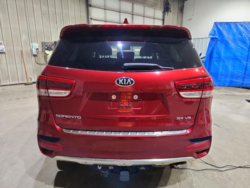 97683665 :رقم المزاد ، 5XYPKDA5XJG413002 vin ، 2018 Kia Sorento مزاد بيع