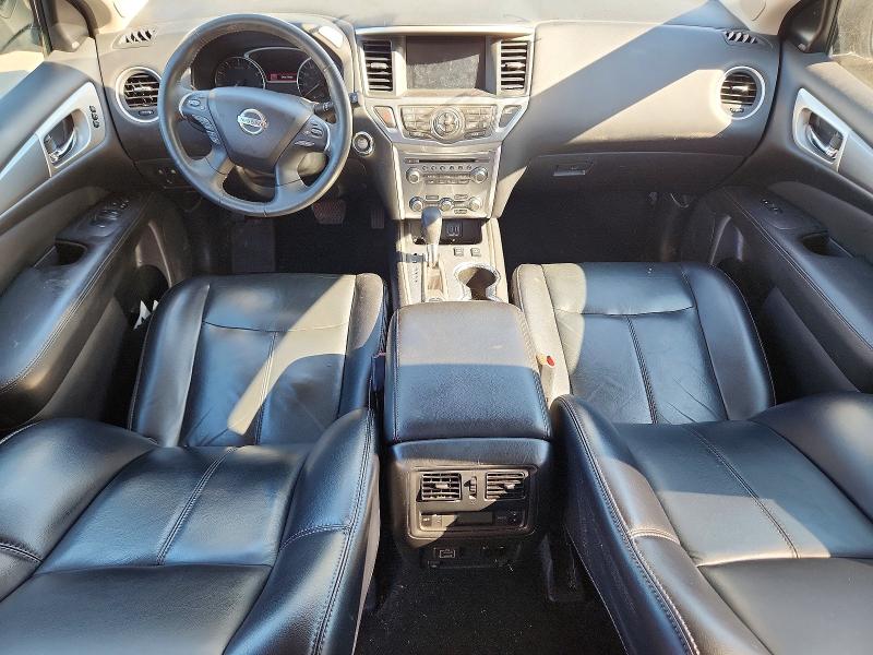 55779326 :رقم المزاد ، 5N1DR2MM5JC621701 vin ، 2018 Nissan Pathfinder مزاد بيع