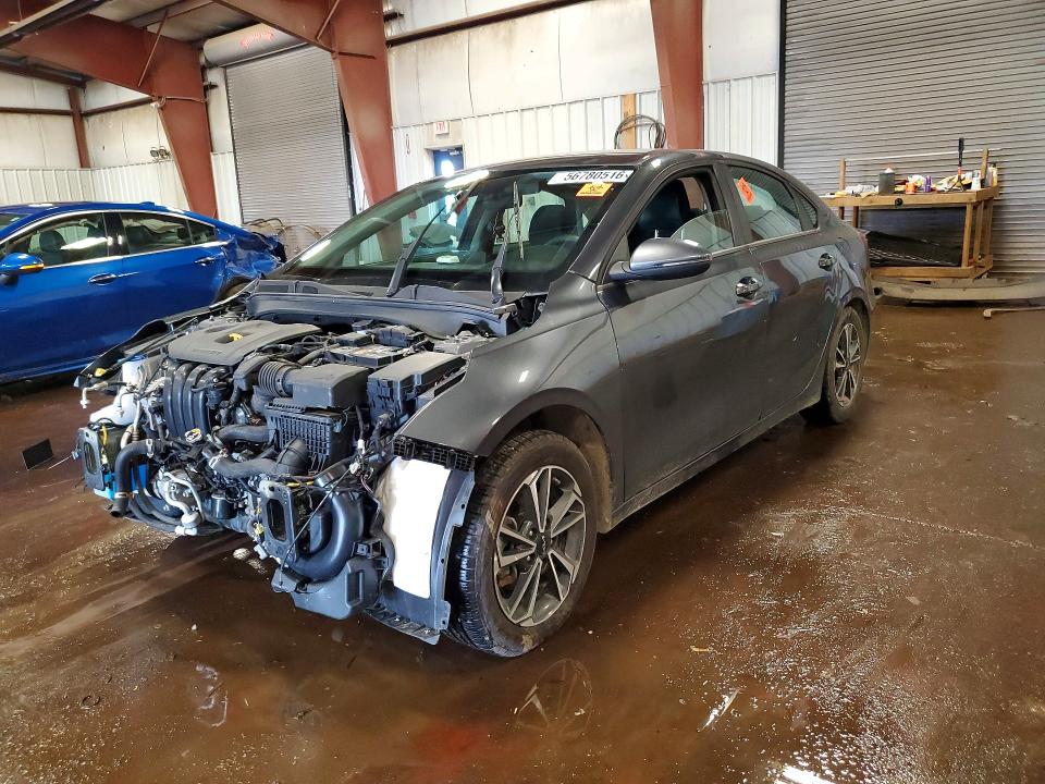 2022 Kia Forte მანქანა იყიდება აუქციონზე, vin: 3KPF24ADXNE423552, აუქციონის ნომერი: 56780516