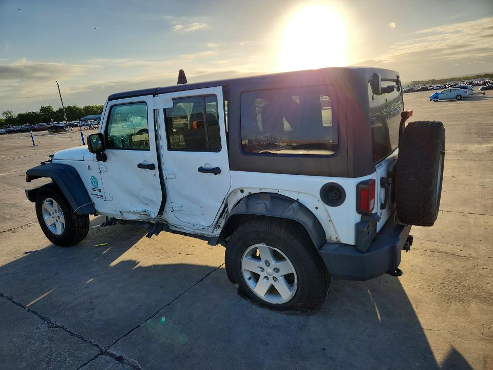 56841686 :رقم المزاد ، 1C4BJWDG4JL822364 vin ، 2018 Jeep Wrangler Unlimited مزاد بيع