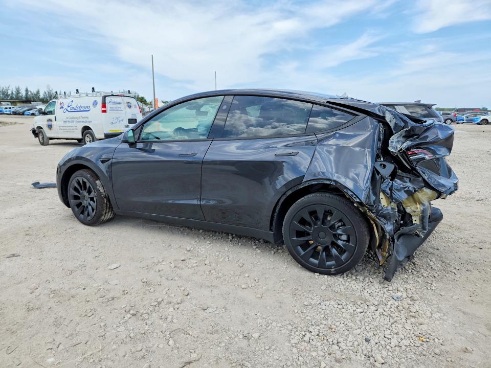 Продажа на аукционе авто 2024 Tesla Model Y, vin: 7SAYGDEDXRF050990, номер лота: 55316296