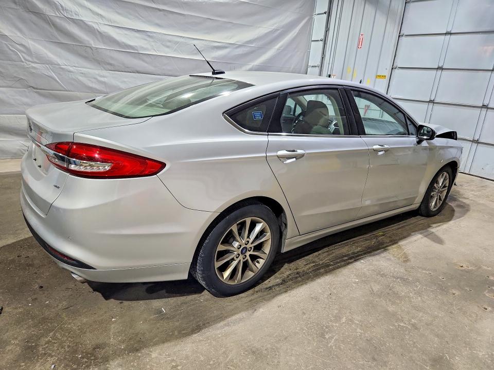 57027846 :رقم المزاد ، 3FA6P0H70HR358711 vin ، 2017 Ford Fusion مزاد بيع