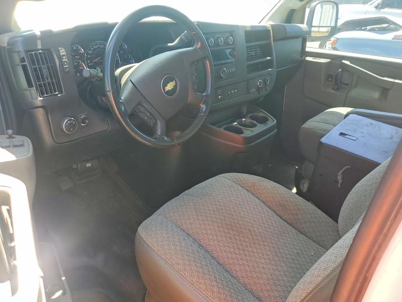 55697176 :رقم المزاد ، 1GCWGAF75M1178440 vin ، 2021 Chevrolet Express G2500 مزاد بيع
