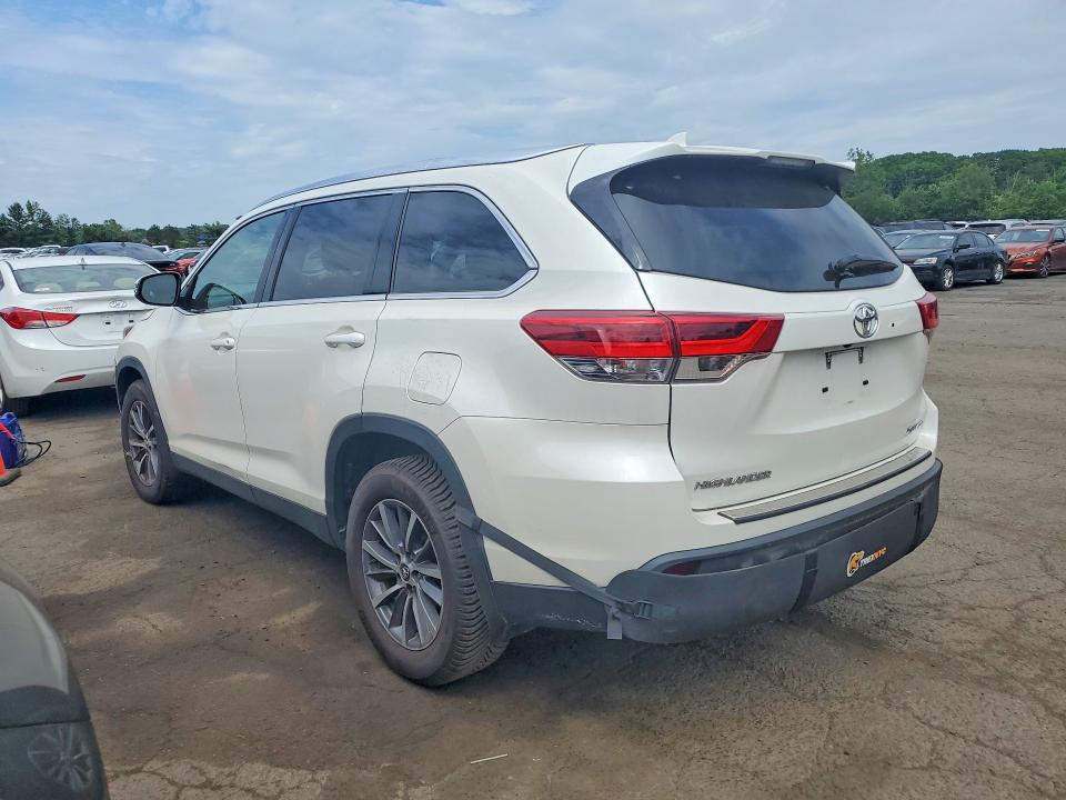2019 Toyota Highlander მანქანა იყიდება აუქციონზე, vin: 5TDJZRFH9KS615027, აუქციონის ნომერი: 56602846