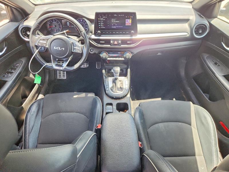 2022 Kia Forte მანქანა იყიდება აუქციონზე, vin: 3KPF54AD7NE449758, აუქციონის ნომერი: 76296895