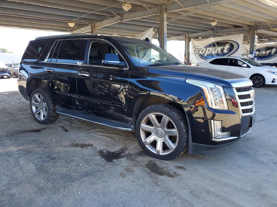55632036 :رقم المزاد ، 1GYS4BKJ2LR107690 vin ، 2020 Cadillac Escalade مزاد بيع