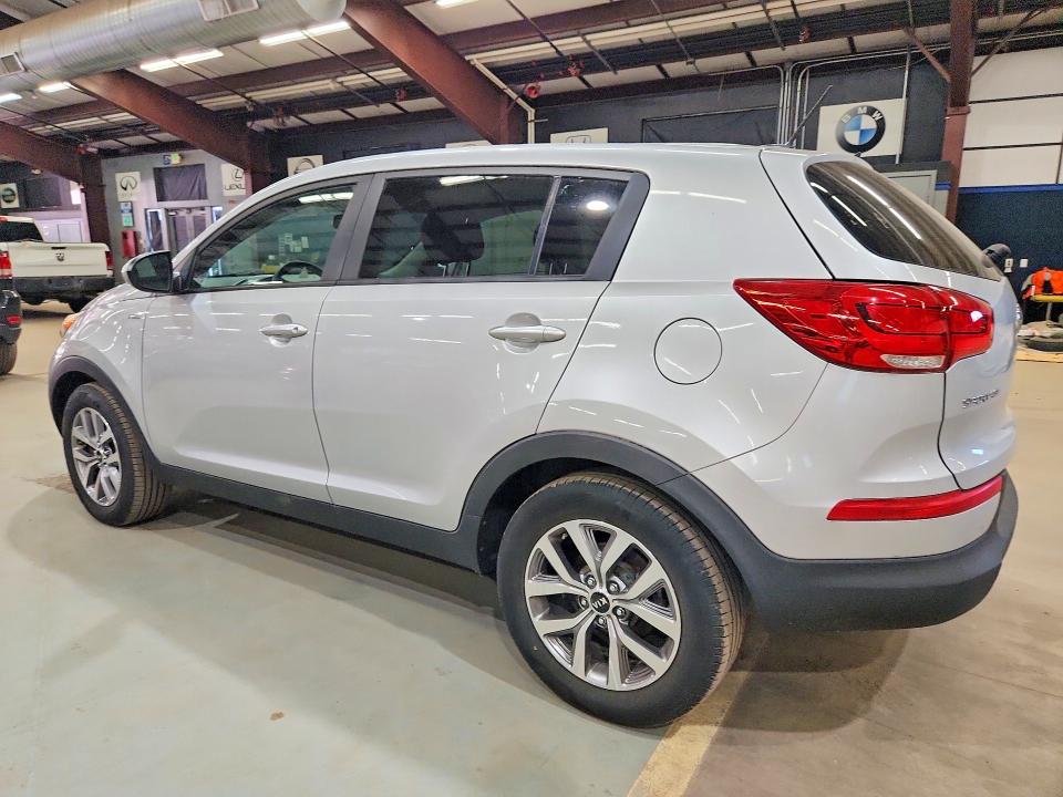 56136386 :رقم المزاد ، KNDPBCAC0G7873364 vin ، 2016 Kia Sportage مزاد بيع