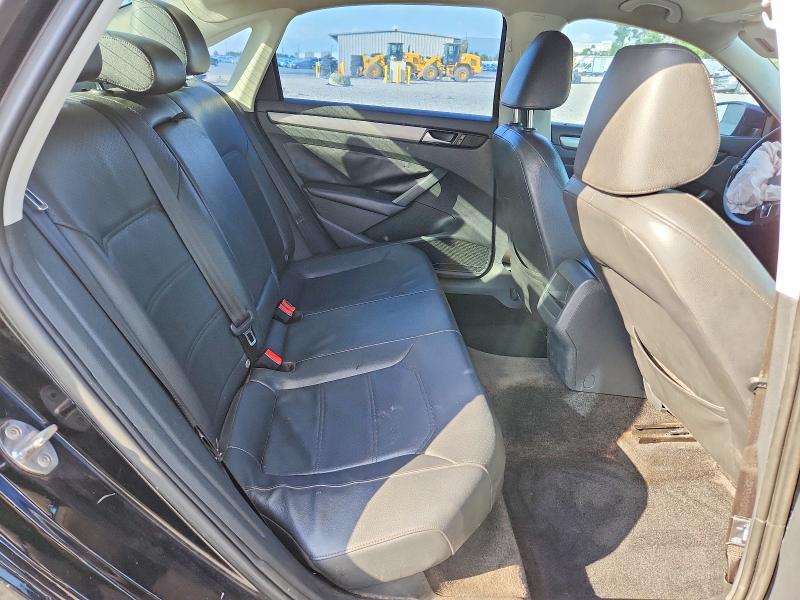 58619496 :رقم المزاد ، 1VWAT7A30FC040970 vin ، 2015 Volkswagon Passat مزاد بيع