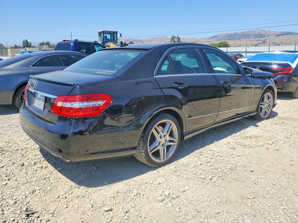 57600986 :رقم المزاد ، WDDHF5GBXBA264609 vin ، 2011 Mercedes-benz E مزاد بيع