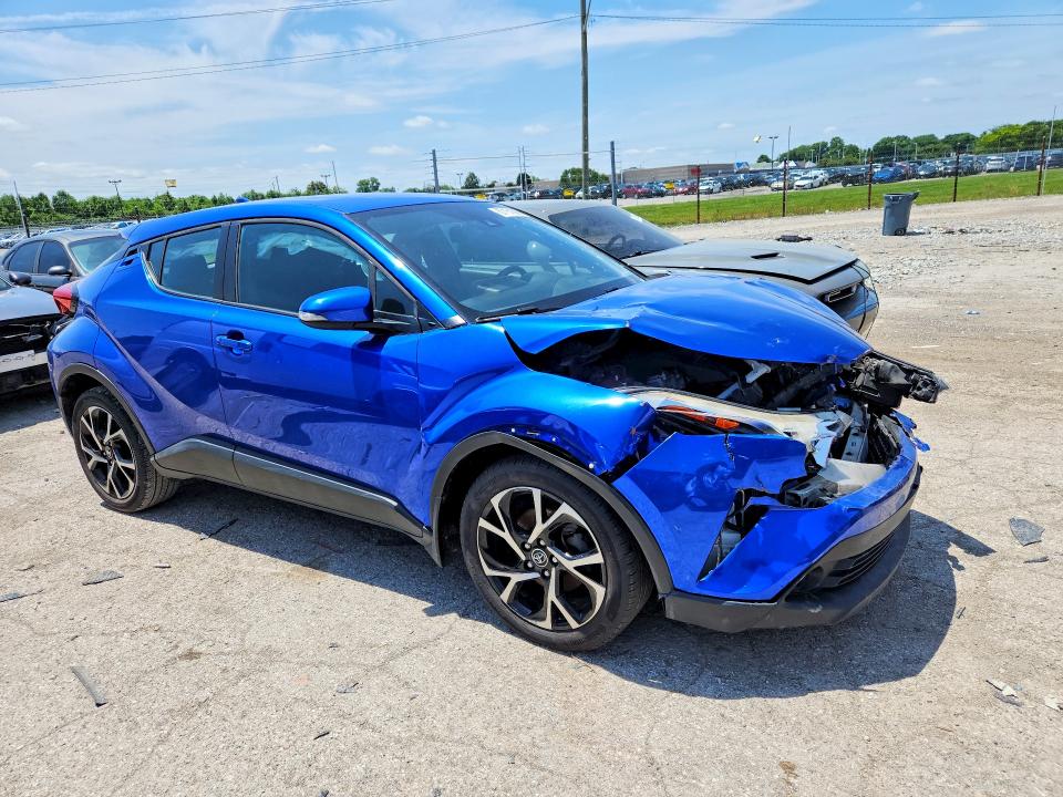 2018 Toyota C-hr მანქანა იყიდება აუქციონზე, vin: NMTKHMBX2JR055503, აუქციონის ნომერი: 57151586
