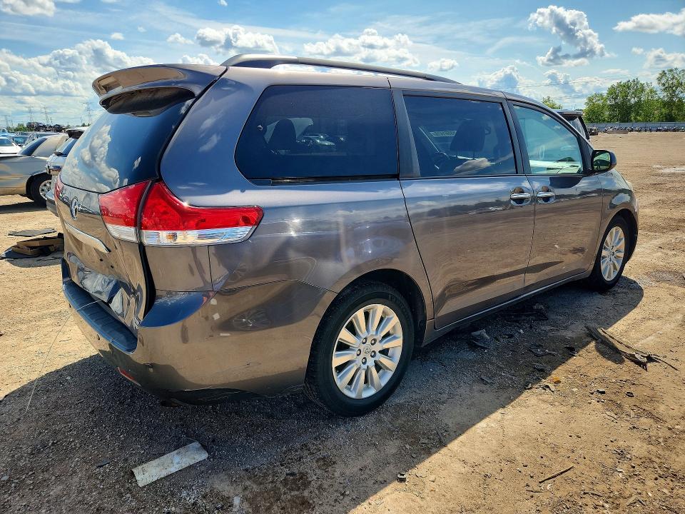 2012 Toyota Sienna მანქანა იყიდება აუქციონზე, vin: 5TDDK3DCXCS030190, აუქციონის ნომერი: 58561416