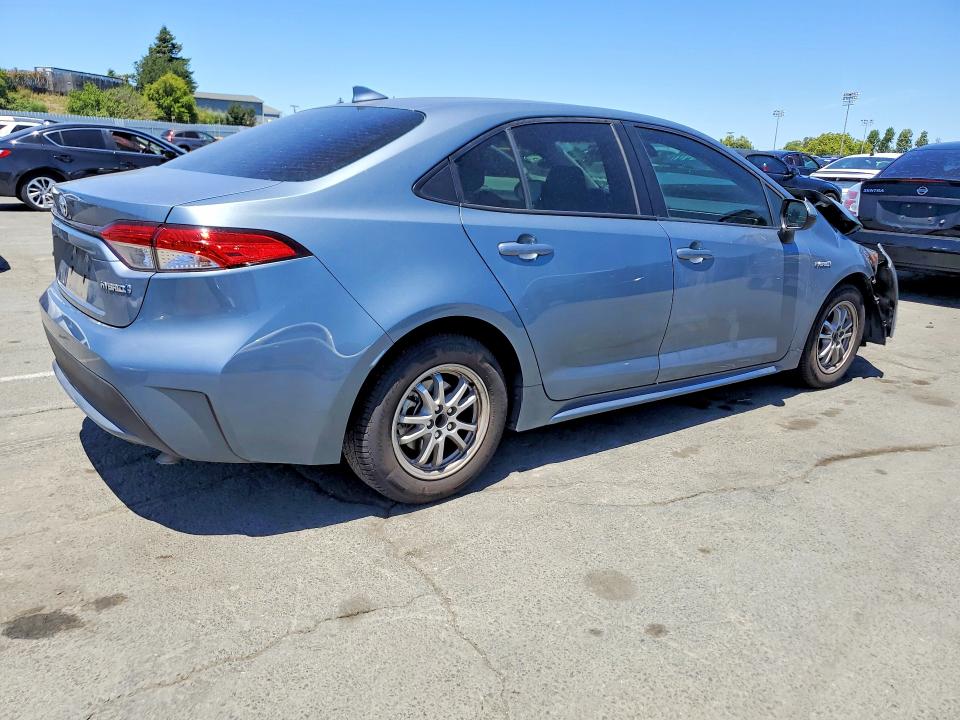 Продажа на аукционе авто 2021 Toyota Corolla, vin: JTDEAMDE8MJ001543, номер лота: 56815156