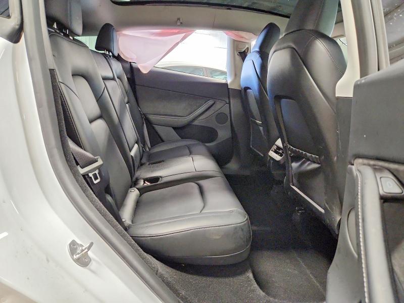 2024 Tesla Model Y მანქანა იყიდება აუქციონზე, vin: 7SAYGDEE1RA256009, აუქციონის ნომერი: 58473956