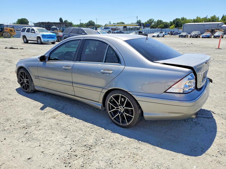2005 Mercedes-benz C მანქანა იყიდება აუქციონზე, vin: WDBRF40J65F619324, აუქციონის ნომერი: 58509236