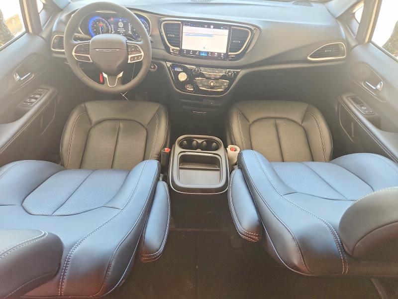 Продаж на аукціоні авто 2027 Chrysler Pacifica, vin: 2C4RC1BG3VR556685, номер лоту: 57512516
