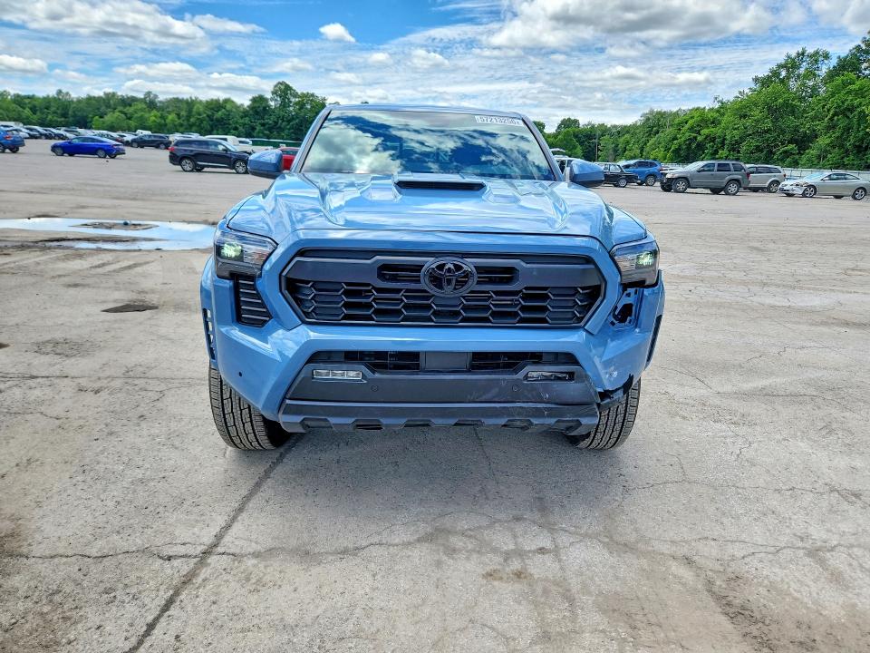 2026 Toyota Tacoma მანქანა იყიდება აუქციონზე, vin: 3TMLB5JN9TM214811, აუქციონის ნომერი: 57213256