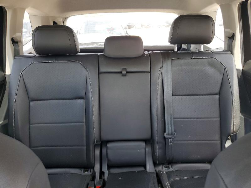 56943586 :رقم المزاد ، 3VV3B7AX5MM037691 vin ، 2021 Volkswagen Tiguan مزاد بيع