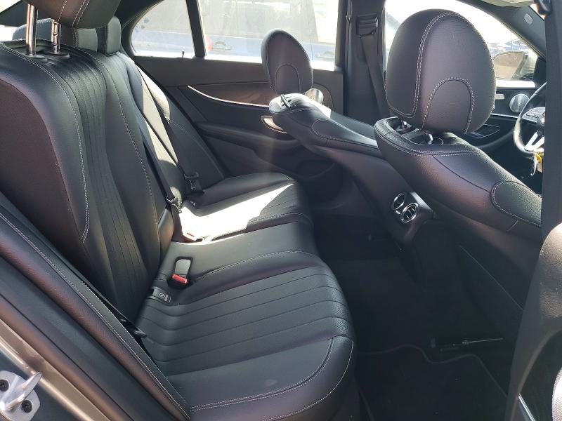 57558436 :رقم المزاد ، WDDZF4JB8KA522522 vin ، 2019 Mercedes-benz E مزاد بيع