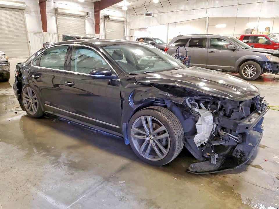 56192626 :رقم المزاد ، 1VWBT7A36GC029817 vin ، 2016 Volkswagen Passat مزاد بيع
