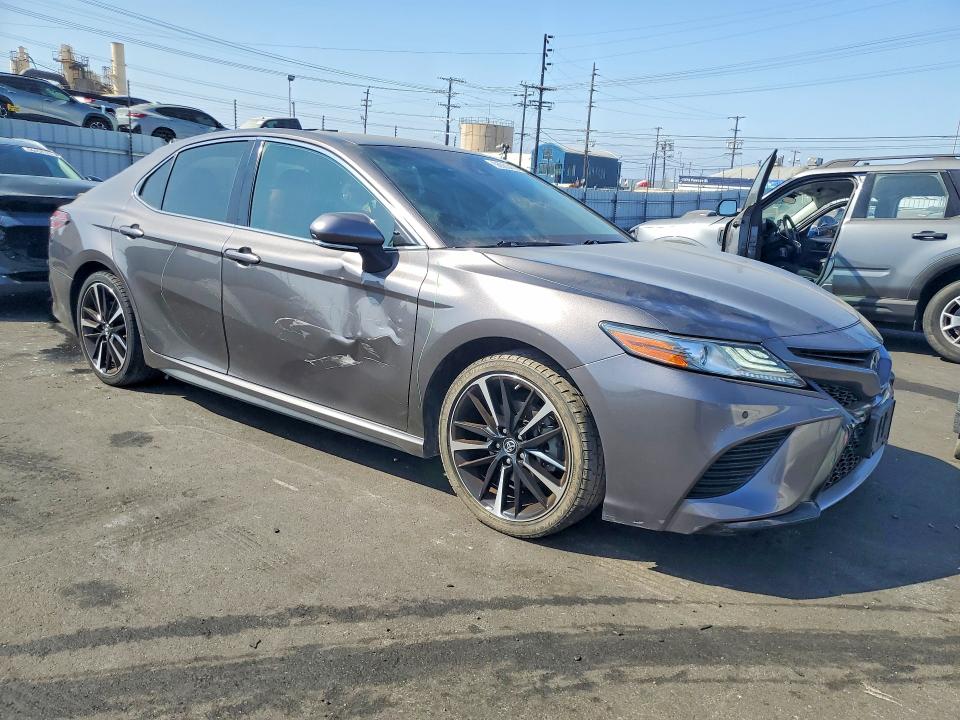 Aukcja sprzedaży 2018 Toyota Camry, vin: 4T1B61HK3JU048701, numer aukcji: 56500436