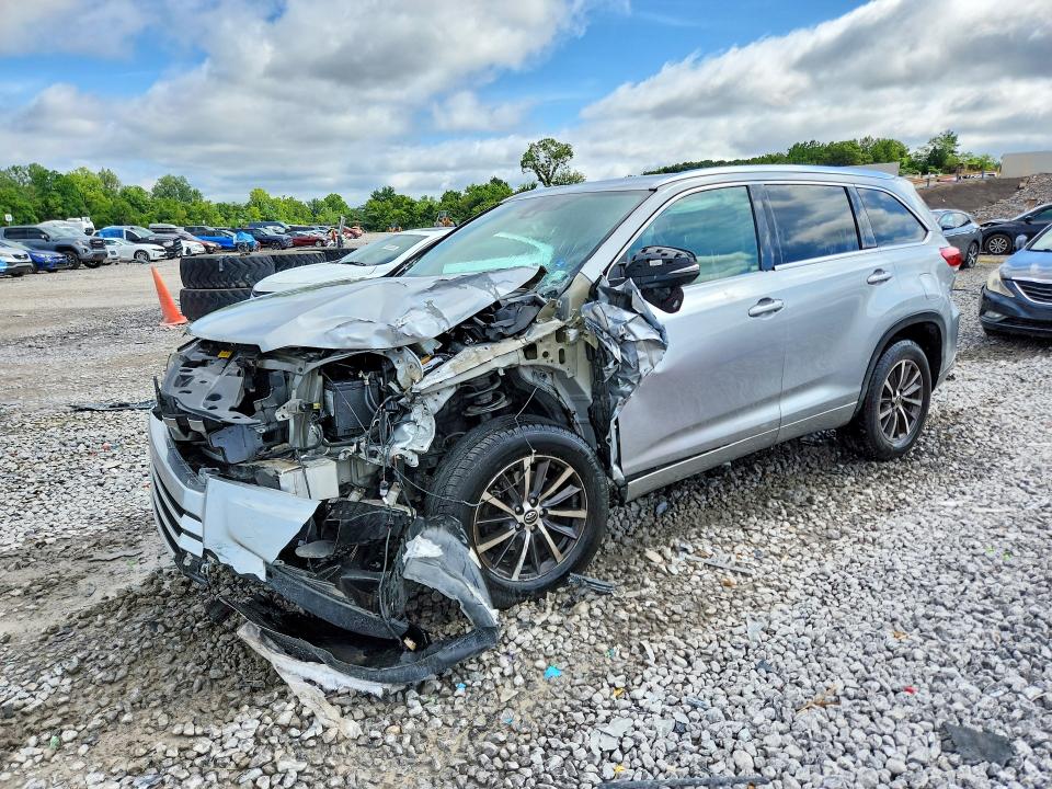Aukcja sprzedaży 2017 Toyota Highlander, vin: 5TDKZRFH5HS194873, numer aukcji: 58259666