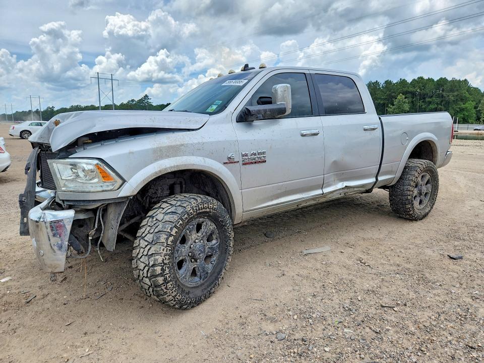 56670086 :رقم المزاد ، 3C6UR5FL2JG241889 vin ، 2018 Ram 2500 مزاد بيع