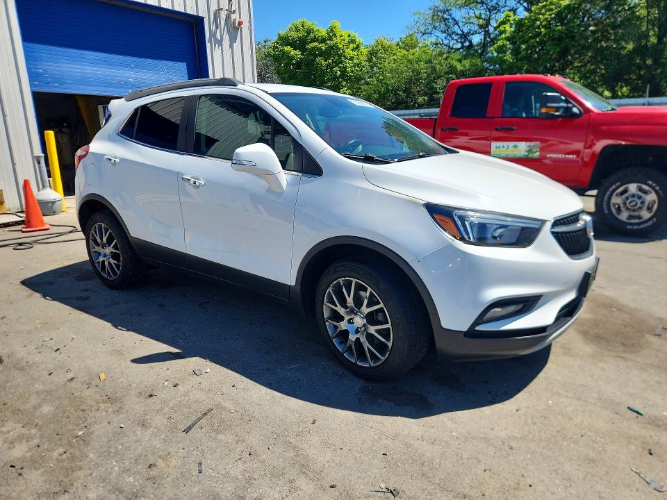 55864876 :رقم المزاد ، KL4CJ2SB8HB200705 vin ، 2017 Buick Encore مزاد بيع