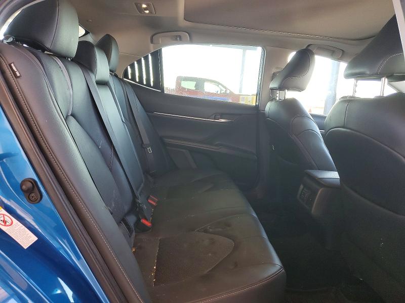56181916 :رقم المزاد ، 4T1BZ1HK6KU024594 vin ، 2019 Toyota Camry مزاد بيع