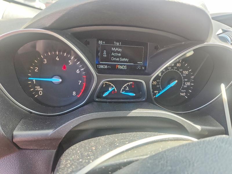 Продаж на аукціоні авто 2017 Ford Escape, vin: 1FMCU0GD4HUE02212, номер лоту: 58229806