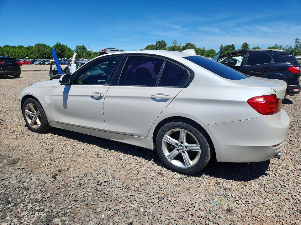 2015 Bmw 320 მანქანა იყიდება აუქციონზე, vin: WBA3B1C50FP831533, აუქციონის ნომერი: 56481696