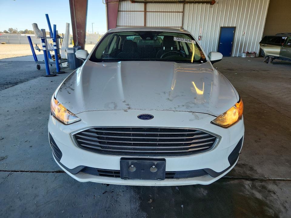 56523046 :رقم المزاد ، 3FA6P0HD2KR216471 vin ، 2019 Ford Fusion مزاد بيع