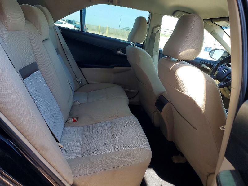 56991186 :رقم المزاد ، 4T4BF1FK7CR261677 vin ، 2012 Toyota Camry مزاد بيع