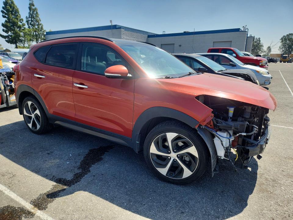 Продажа на аукционе авто 2016 Hyundai Tucson, vin: KM8J33A22GU150476, номер лота: 55636726