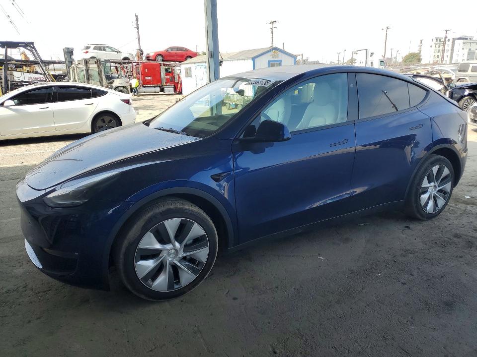 2024 Tesla Model Y მანქანა იყიდება აუქციონზე, vin: 7SAYGDEE1RF064947, აუქციონის ნომერი: 55991736