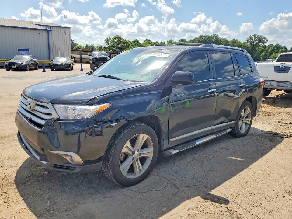 2013 Toyota Highlander მანქანა იყიდება აუქციონზე, vin: 5TDYK3EH9DS104101, აუქციონის ნომერი: 58910926
