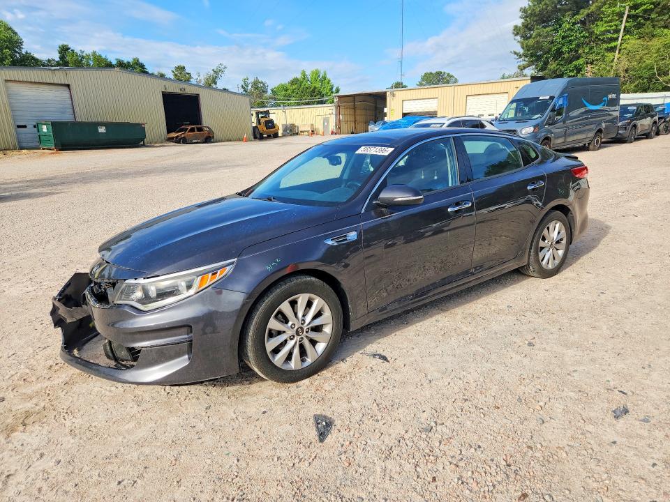 2017 Kia Optima მანქანა იყიდება აუქციონზე, vin: 5XXGU4L39HG133818, აუქციონის ნომერი: 56571396