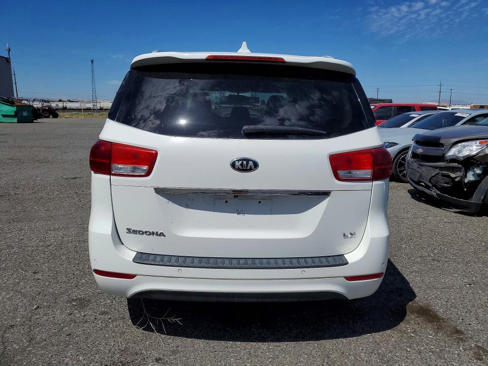 58293036 :رقم المزاد ، KNDMB5C11G6090151 vin ، 2016 Kia Sedona مزاد بيع