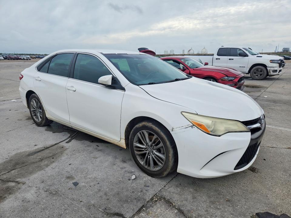 2015 Toyota Camry მანქანა იყიდება აუქციონზე, vin: 4T1BF1FK2FU064219, აუქციონის ნომერი: 58281066